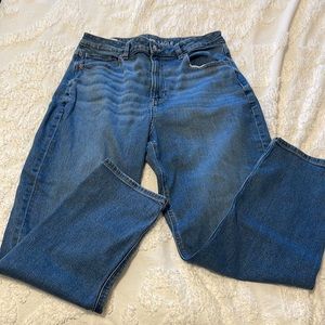 American Eagle Mom Jean - size 12 Regular
